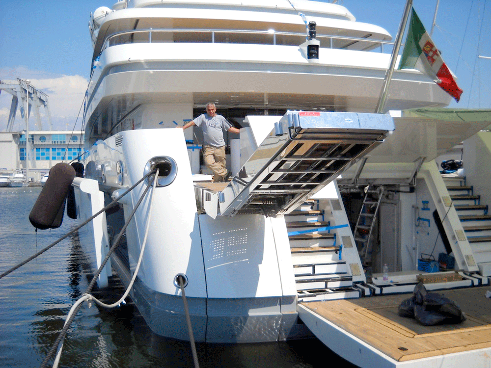 Passerella barca Motomar. Esclusivamente per grandi Yacht